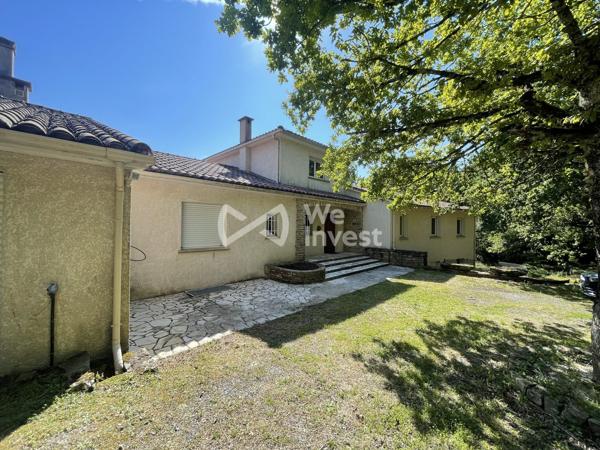 PROPRIETE AUTONOME DE 340m² + DEPENDANCES SUR TERRAIN DE 8 HECTARES