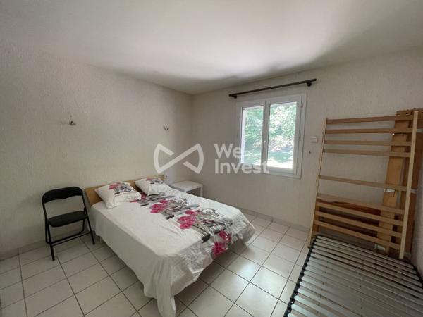 PROPRIETE AUTONOME DE 340m² + DEPENDANCES SUR TERRAIN DE 8 HECTARES