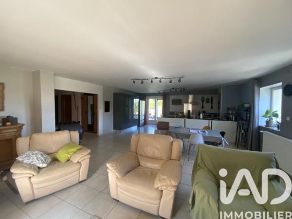 Maison à vendre 8 pièces 214 m² Berneuil