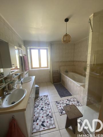 Maison à vendre 8 pièces 214 m² Berneuil