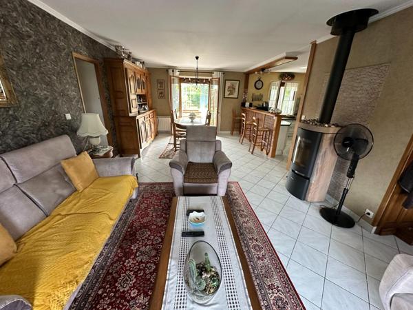 Pavillon 157 m², 4 pièces, 3 chambres, garage et terrain