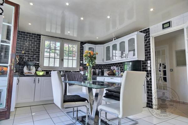 Vente Maison 7 pièces 210 m2 à Alfortville