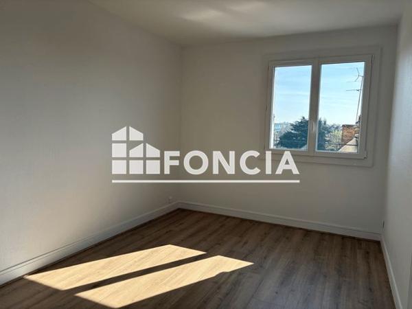 Location Appartement 5 pièces 83.35 m² - RESIDENCE DE L'ARCHETTE Olivet 45160