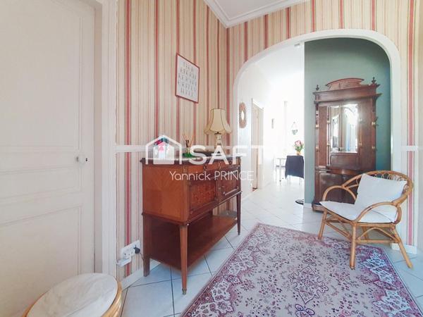 Maison bourgeoise,centre ville de Pont sur Yonne!