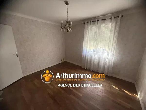 Vente                                                      Maison
                        
                     3 pièces                      58 m2                     à Martigné-Ferchaud