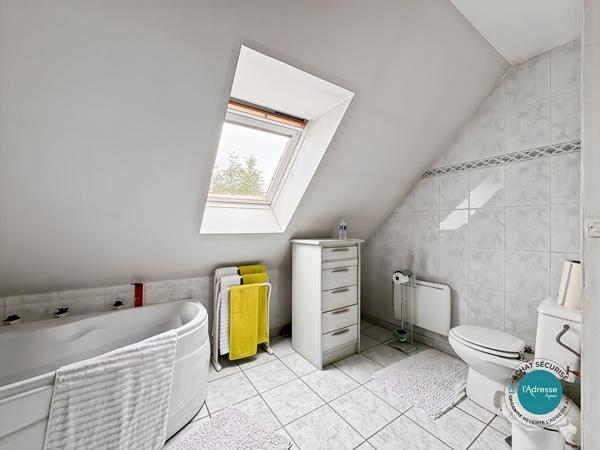 Maison 5 pièces 109m² individuelle 3 chambres avec garage