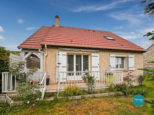 Maison 5 pièces 109m² individuelle 3 chambres avec garage