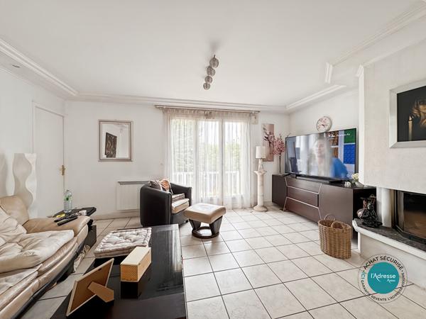 Maison 5 pièces 109m² individuelle 3 chambres avec garage