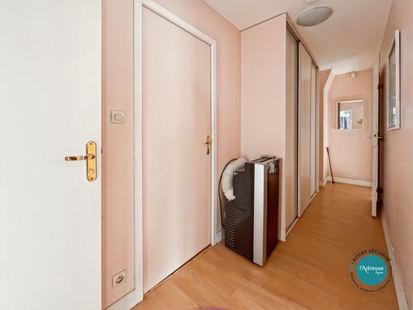 Maison 5 pièces 109m² individuelle 3 chambres avec garage