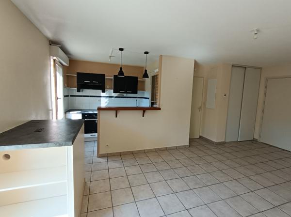 APPARTEMENT 2 PIÈCES - 15130 ARPAJON-SUR-CERE