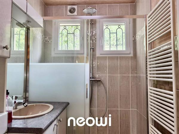 MAISON avec dépendances et Pompe à chaleur neuve