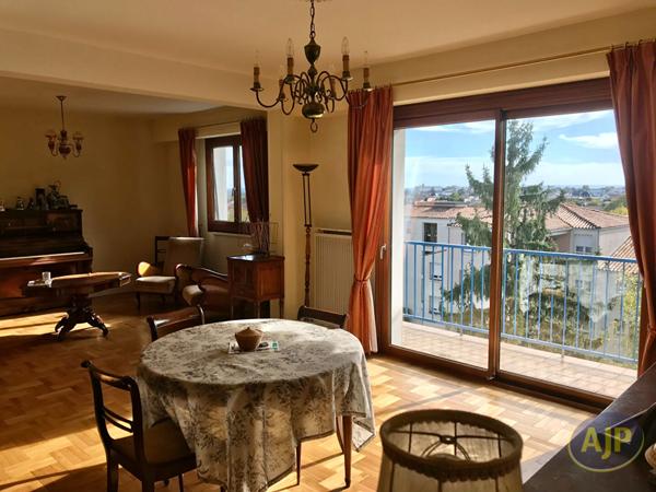 Vente appartement Saintes : 226 900 € - AJP Immobilier Saintes