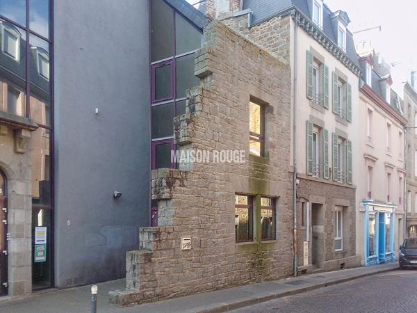 SAINT-BRIEUC CENTRE - 5 APPARTEMENTS MEUBLÉS - BON RENDEMENT LOCATIF