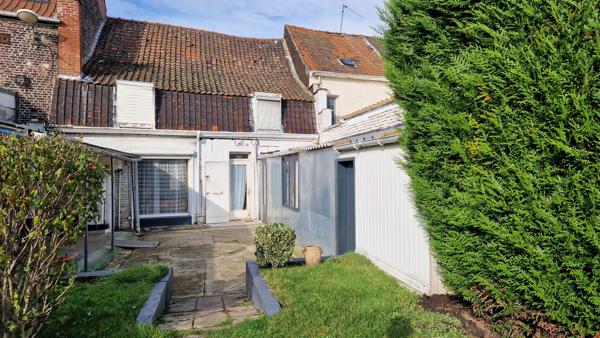 MAISON DE COMMERCE ET D'HABITATION