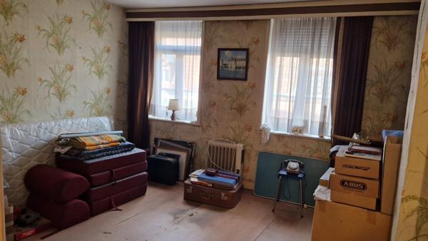 MAISON DE COMMERCE ET D'HABITATION