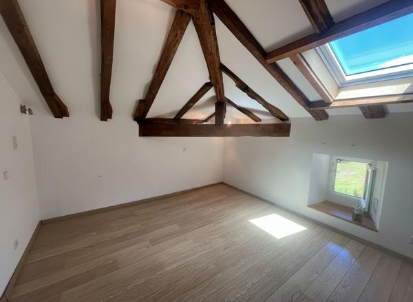 Maison Louhossoa 15 pièce(s) 718.67 m2