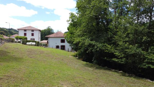 Maison Louhossoa 15 pièce(s) 718.67 m2