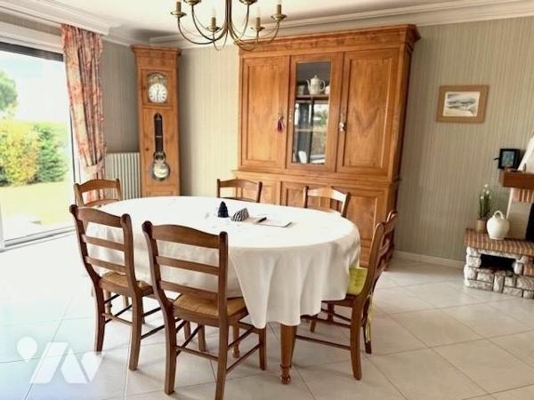 EN CAMPAGNE – BELLE MAISON FAMILIALE SUR TERRAIN ARBORÉ !