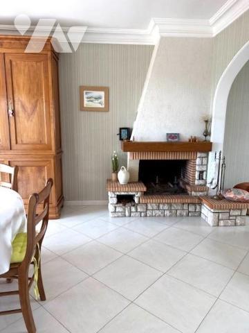 EN CAMPAGNE – BELLE MAISON FAMILIALE SUR TERRAIN ARBORÉ !
