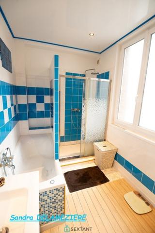 Maison de caractère, Jardin clos, terrasses et dépendance;