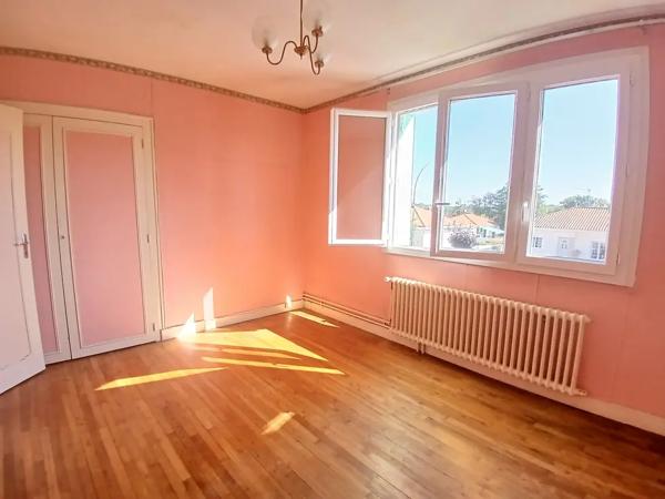 Maison lumineuse 4 chambres avec terrain clos et arboré