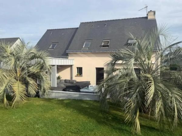 MAISON 166 m2 AU SOL / 4 CHAMBRES / TERRAIN 1 000 m2 / VILLA