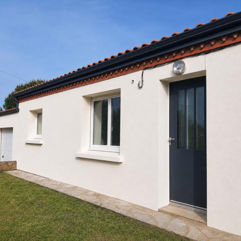 SAINT JULIEN DE CONCELLES Maison rénovée 5 pièce(s) 120m²
