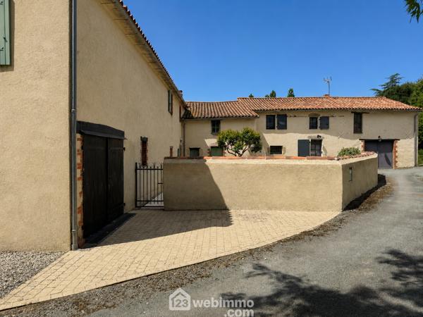 Maison de village 225 m² à Pouzauges 85700