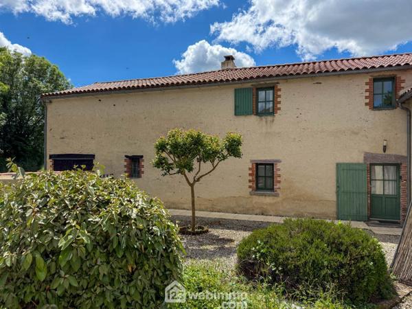 Maison de village 225 m² à Pouzauges 85700