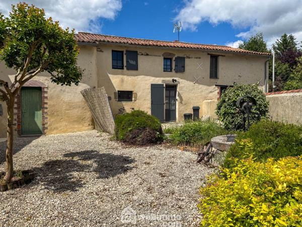 Maison de village 225 m² à Pouzauges 85700