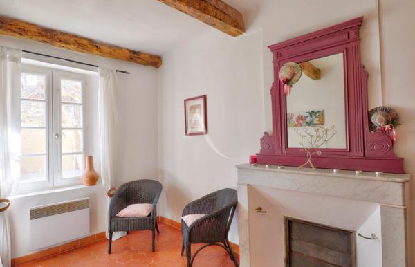 APPARTEMENT DE CHARME À QUINSON 67M2