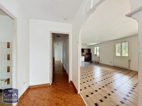 Maison à vendre 8 pièces 215m² Lédenon (30210)