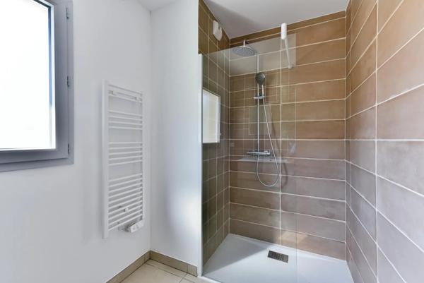 Appartement à vendre 3 pièces 62m² Cagnes-sur-Mer (06800)