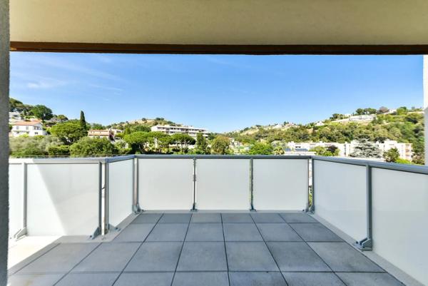 Appartement à vendre 3 pièces 62m² Cagnes-sur-Mer (06800)