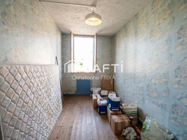Immeuble à usage commercial de 160m² au sol