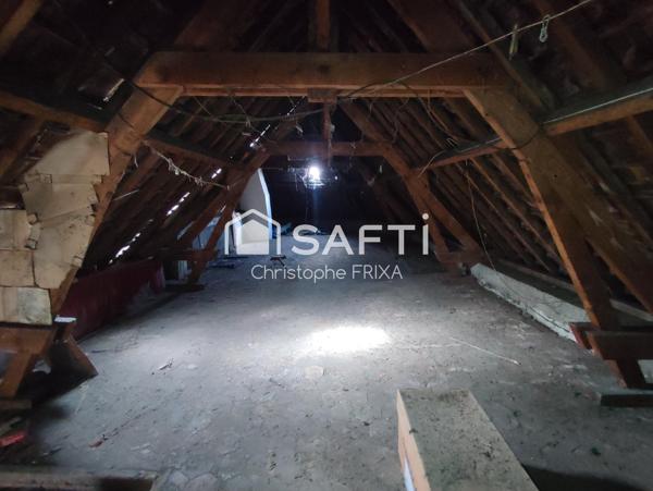 Immeuble à usage commercial de 160m² au sol