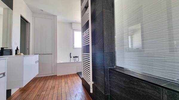 Maison Sautron Bourg 6chb - 241 M2