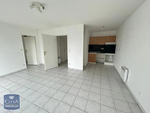Appartement à louer 2 pièces 45.78m² Hénin-Beaumont (62110)