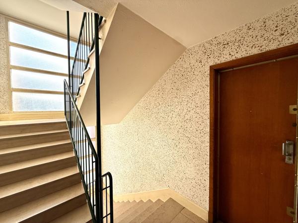 Sevran (93270) Appartement 2 Pièces avec balcon, cave proche RER, futur métro 16