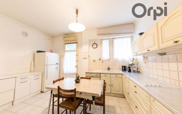 Maison à vendre    6 pièces •  Perpignan