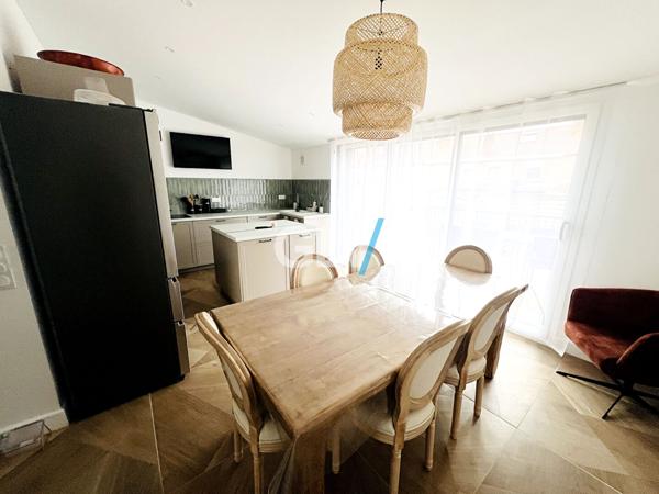 MAISON ENTIEREMENT RENOVEE + JARDIN , Faches thumesnil