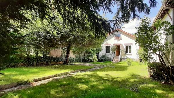 Dpt Essonne (91), à vendre maison 4 chambres 1 bureau joli jardin
