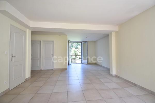 Dpt Essonne (91), à vendre maison 4 chambres 1 bureau joli jardin