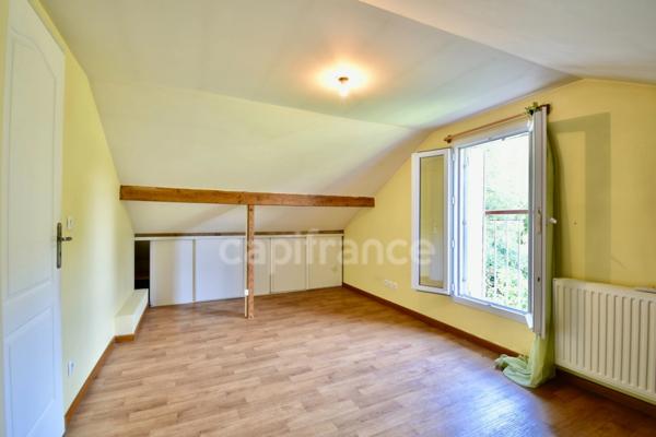 Dpt Essonne (91), à vendre maison 4 chambres 1 bureau joli jardin