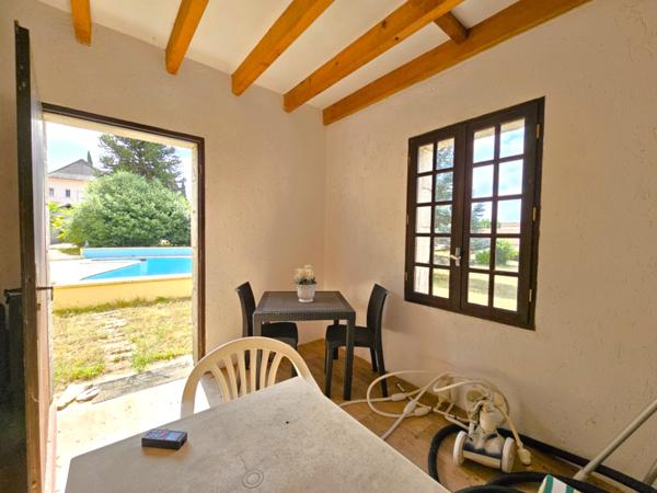 Villeneuve-sur-Lot (47300) Élégante propriété avec maison 200m², dépendances jardin et piscine