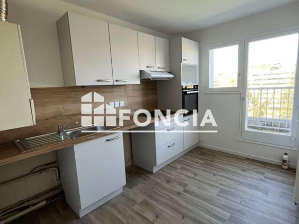 Location Appartement 3 pièces 65.83 m² - 29 RUE ARISTIDE BRIAND Pau 64000