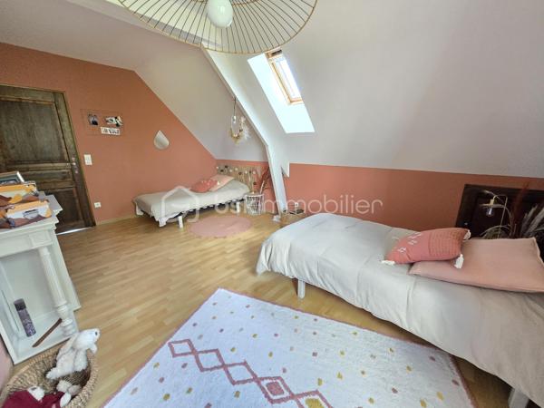 Magnifique Pavillon sur sous-sol de 177m² à Marzy

Exclusif chez BSK Immobilier!!!

Dans le village très prisé de Marzy,  situé proche de toutes les écoles,  les commerces et les commodités, nous vous présentons ce magnifique pavillon élevé sur sous sol construit en 1984, d'une superficie habitable de 177m², comprenant 5 pièces dont salon séjour avec cheminée, cuisine indépendante aménagée et équipée, wc, salle de bain, 2 chambres au rez-de-chaussée, grand palier, dressing, 2 chambres, wc et salle d'eau à l'étage, cellier, cave, buanderie aménagée, grand garage de28m², terrasses et dépendance de jardin, le tout sur un beau terrain d'environ 1000m², arboré, entretenu et entièrement clos avec une vue imprenable sur la campagne Nivernaise .

Au rez-de-chaussée, ce pavillon propose une spacieuse entrée ainsi qu'un dégagement qui dessert toutes les pièces de la maison notamment un grand salon séjour de 32 m², pièce de vie lumineuse qui propose un insert de cheminée, pour de belles soirées au coin du feu, ainsi que deux belles portes fenêtres qui donne sur une grande terrasse en bois.
Le dégagement dessert une grande cuisine indépendante, aménagée et équipée de 23m².
Le rez-de-chaussée se complète de 2 chambres de 11 et 15m², une salle de bain et un wc indépendant.

De la cuisine, un escalier mène à l'étage, dont le grand palier de 25m², dessert deux chambres de 16 et 21m², la plus grande offrant un espace dressing.
L'étage se complète d'une salle d'eau avec wc,, d'un grand dressing et d'une pièce de rangement .

Au sous sol, ce pavillon propose un espace buanderie de 16m², un cellier de 15m², une pièce de rangement de 13m², un atelier de 20m², une cave, ainsi qu'un grand garage de 27m² avec porte de garage motorisée.

Tous les sols de cette maison sont en carrelage (Salon séjour, cuisine, salle de bain, wc, buanderie cellier, véranda, garage) mais aussi en parquet (palier et chambres), elle est composée d'un chauffage au bois (insert) ou électrique, d'une isolation double vitrage PVC imitation bois, ainsi que de volets bois standards.
Ce pavillon dispose de combles parfaitement isolés et d'une toiture en tuiles mécaniques bétons en très bon état.

Côté terrain, cette maison dispose d'un portail motorisé avec console d'accueil , d'une parcelle d'environ 1000 m² de terrain sans vis à vis entièrement clôturée, arborée et très bien entretenue, d'une terrasse en bois qui propose une vue imprenable sur la campagne Nivernaise,  de deux autres terrasses dont une sous appentis, ainsi que d'une dépendnace de jardin,
Côté assainissement, ce pavillon dispose du tout à l'égout conforme.
Il dispose de la fibre internet

Les plus de cette maison :
Sa proximité de toutes les commodités, des commerces et des écoles. La qualité générale du bien parfaitement entretenu avec des grands volumes de pièces dont son salon séjour, sa cuisine indépendante aménagée et équipée, ses 4 chambres et ses 2 salles de bains, sa buanderie aménagée, son garage, ses extérieurs et ses terrasses, son terrain parfaitement entretenu, arboré et totalement clôturé.

Des photos supplémentaires sont disponibles sur BSK IMMOBILIER > Nos conseillers > Olivier FRESLON
Pour tout renseignement complémentaire ou pour une visite, contactez moi au 07.62.78.13.13.

Idéale pour une grande famille, cette maison est un vrai coup de cœur, une opportunité à saisir!!!