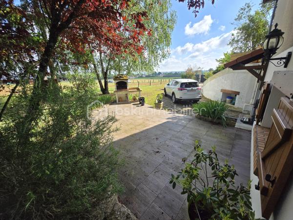 Magnifique Pavillon sur sous-sol de 177m² à Marzy

Exclusif chez BSK Immobilier!!!

Dans le village très prisé de Marzy,  situé proche de toutes les écoles,  les commerces et les commodités, nous vous présentons ce magnifique pavillon élevé sur sous sol construit en 1984, d'une superficie habitable de 177m², comprenant 5 pièces dont salon séjour avec cheminée, cuisine indépendante aménagée et équipée, wc, salle de bain, 2 chambres au rez-de-chaussée, grand palier, dressing, 2 chambres, wc et salle d'eau à l'étage, cellier, cave, buanderie aménagée, grand garage de28m², terrasses et dépendance de jardin, le tout sur un beau terrain d'environ 1000m², arboré, entretenu et entièrement clos avec une vue imprenable sur la campagne Nivernaise .

Au rez-de-chaussée, ce pavillon propose une spacieuse entrée ainsi qu'un dégagement qui dessert toutes les pièces de la maison notamment un grand salon séjour de 32 m², pièce de vie lumineuse qui propose un insert de cheminée, pour de belles soirées au coin du feu, ainsi que deux belles portes fenêtres qui donne sur une grande terrasse en bois.
Le dégagement dessert une grande cuisine indépendante, aménagée et équipée de 23m².
Le rez-de-chaussée se complète de 2 chambres de 11 et 15m², une salle de bain et un wc indépendant.

De la cuisine, un escalier mène à l'étage, dont le grand palier de 25m², dessert deux chambres de 16 et 21m², la plus grande offrant un espace dressing.
L'étage se complète d'une salle d'eau avec wc,, d'un grand dressing et d'une pièce de rangement .

Au sous sol, ce pavillon propose un espace buanderie de 16m², un cellier de 15m², une pièce de rangement de 13m², un atelier de 20m², une cave, ainsi qu'un grand garage de 27m² avec porte de garage motorisée.

Tous les sols de cette maison sont en carrelage (Salon séjour, cuisine, salle de bain, wc, buanderie cellier, véranda, garage) mais aussi en parquet (palier et chambres), elle est composée d'un chauffage au bois (insert) ou électrique, d'une isolation double vitrage PVC imitation bois, ainsi que de volets bois standards.
Ce pavillon dispose de combles parfaitement isolés et d'une toiture en tuiles mécaniques bétons en très bon état.

Côté terrain, cette maison dispose d'un portail motorisé avec console d'accueil , d'une parcelle d'environ 1000 m² de terrain sans vis à vis entièrement clôturée, arborée et très bien entretenue, d'une terrasse en bois qui propose une vue imprenable sur la campagne Nivernaise,  de deux autres terrasses dont une sous appentis, ainsi que d'une dépendnace de jardin,
Côté assainissement, ce pavillon dispose du tout à l'égout conforme.
Il dispose de la fibre internet

Les plus de cette maison :
Sa proximité de toutes les commodités, des commerces et des écoles. La qualité générale du bien parfaitement entretenu avec des grands volumes de pièces dont son salon séjour, sa cuisine indépendante aménagée et équipée, ses 4 chambres et ses 2 salles de bains, sa buanderie aménagée, son garage, ses extérieurs et ses terrasses, son terrain parfaitement entretenu, arboré et totalement clôturé.

Des photos supplémentaires sont disponibles sur BSK IMMOBILIER > Nos conseillers > Olivier FRESLON
Pour tout renseignement complémentaire ou pour une visite, contactez moi au 07.62.78.13.13.

Idéale pour une grande famille, cette maison est un vrai coup de cœur, une opportunité à saisir!!!