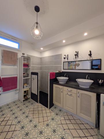 Maison  5 pièce(s)  4 chambre(s)  126 m²