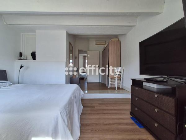 Maison
         3 pièces
        - 69 m² Bien prestige 468 000 € *